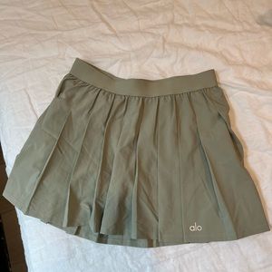 Alo Skirt- never worn